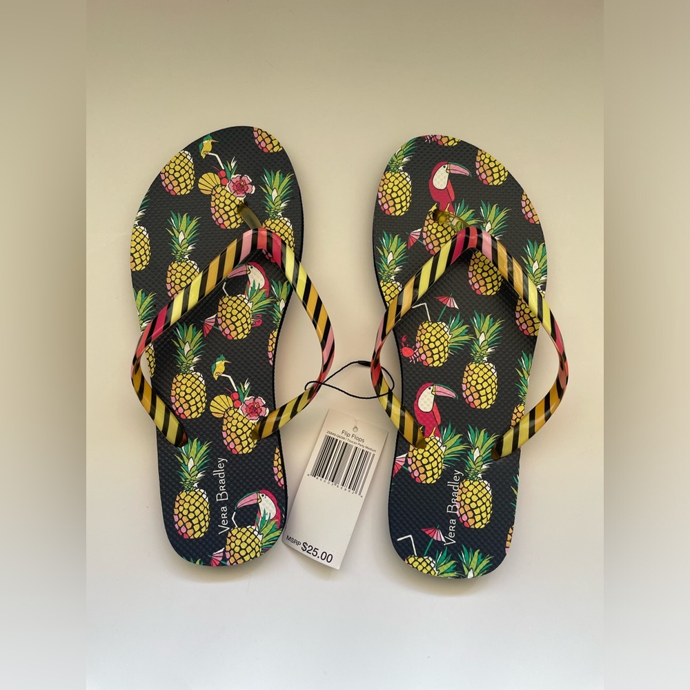 Vera Bradley Flip Flops in Toucan Party (size M)